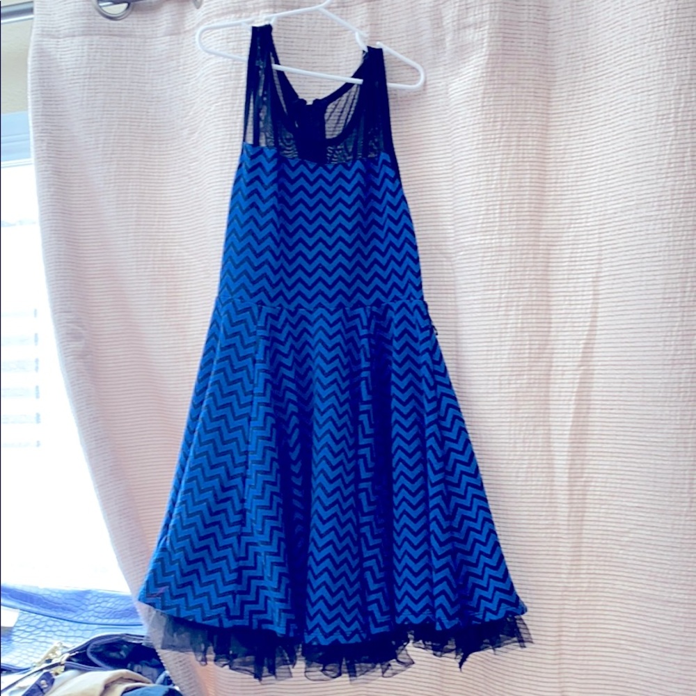 🌺5/$25 Cute girls blue and black dress